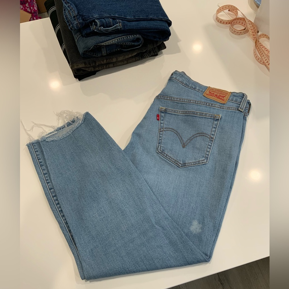 Levi's Women's Light Blue Jeans